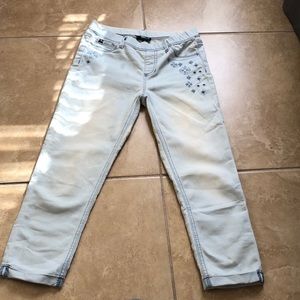 Light wash Jordache cropped Jeggings